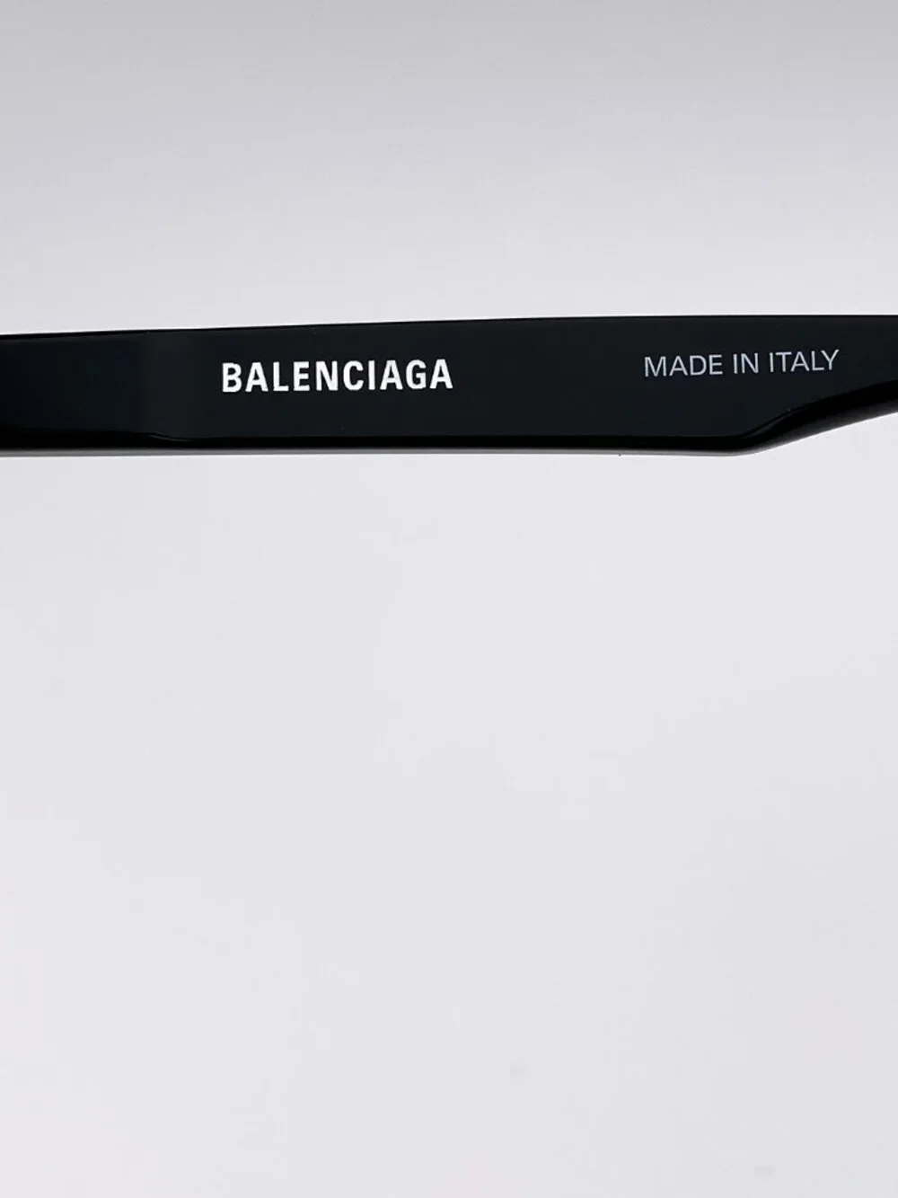 Balenciaga bb0129o 001